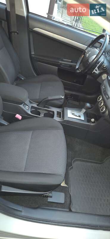 Хэтчбек Mitsubishi Lancer 2009 в Львове фото 10 Хэтчбек Mitsubishi Lancer 2009 в Львове