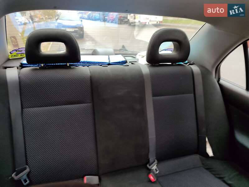Седан Mitsubishi Lancer 2006 в Киеве