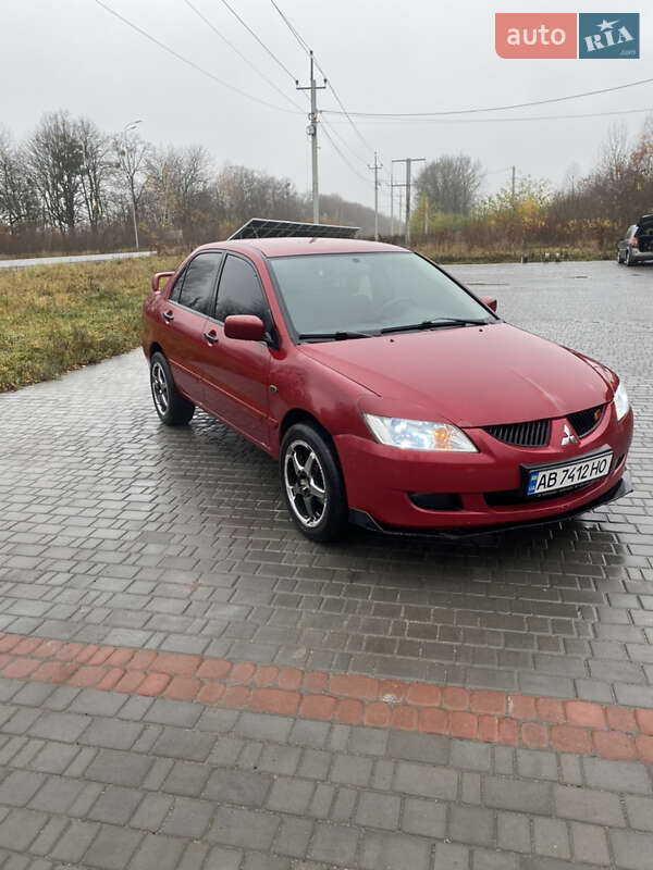 Седан Mitsubishi Lancer 2004 в Вінниці