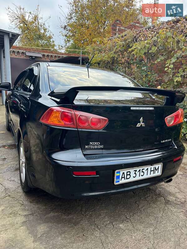 Седан Mitsubishi Lancer 2008 в Тростянце