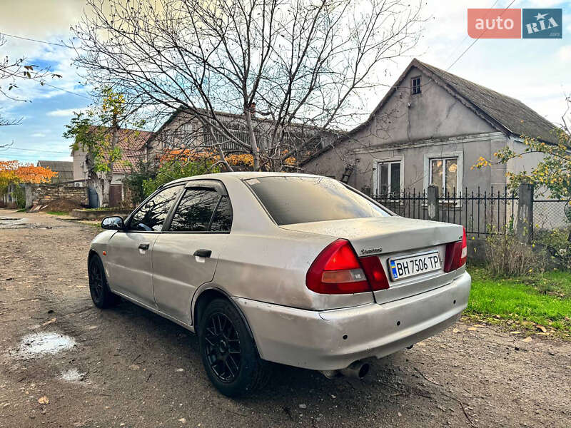 Седан Mitsubishi Lancer 1996 в Одесі фото 4 Седан Mitsubishi Lancer 1996 в Одесі