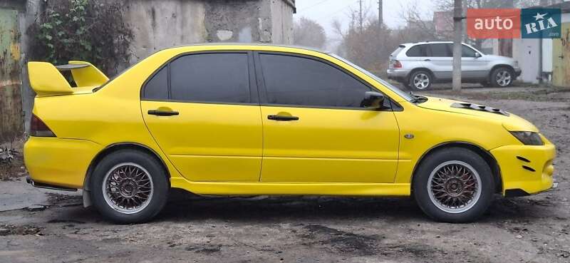 Седан Mitsubishi Lancer 2004 в Кам'янському фото 14 Седан Mitsubishi Lancer 2004 в Кам'янському