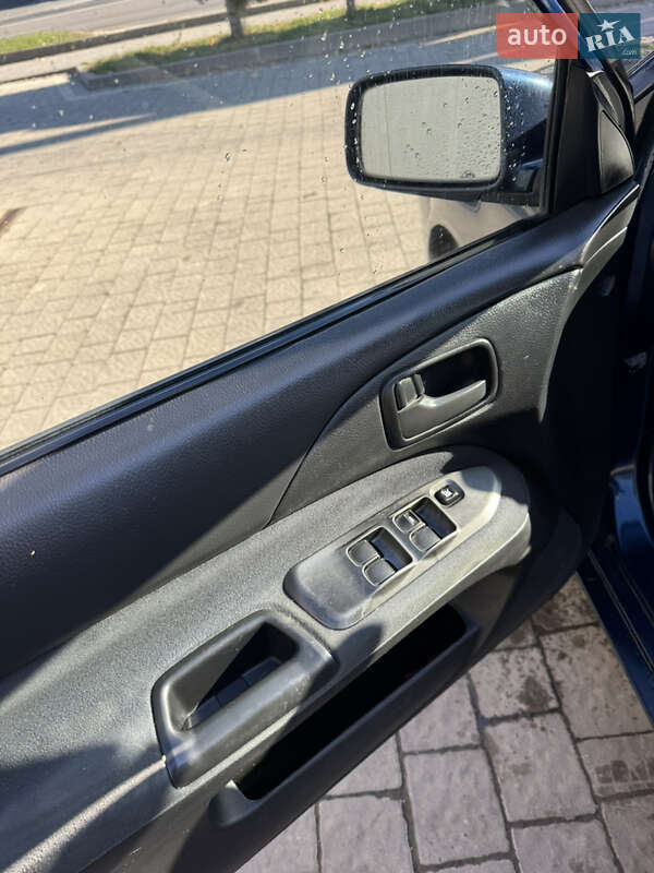 Седан Mitsubishi Lancer 2006 в Івано-Франківську