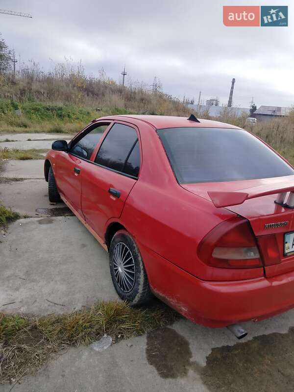 Седан Mitsubishi Lancer 1996 в Львові фото 2 Седан Mitsubishi Lancer 1996 в Львові