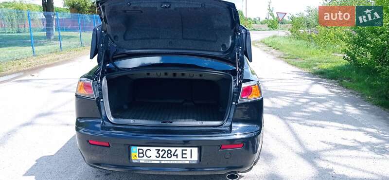 Хетчбек Mitsubishi Lancer 2008 в Львові фото 43 Хетчбек Mitsubishi Lancer 2008 в Львові