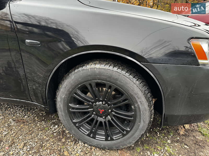 Седан Mitsubishi Lancer 2008 в Виноградові