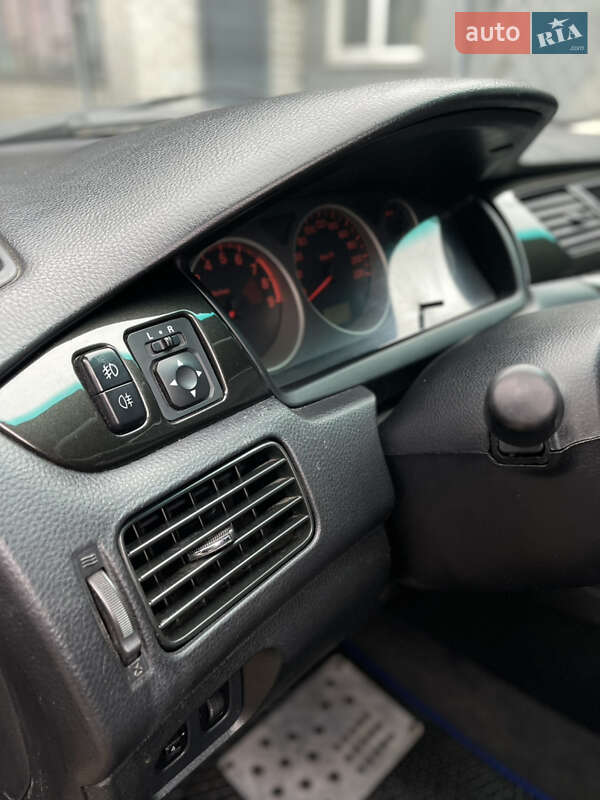 Седан Mitsubishi Lancer 2006 в Черкасах