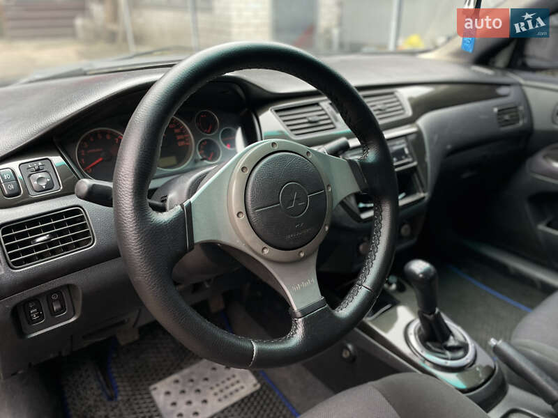 Седан Mitsubishi Lancer 2006 в Черкасах