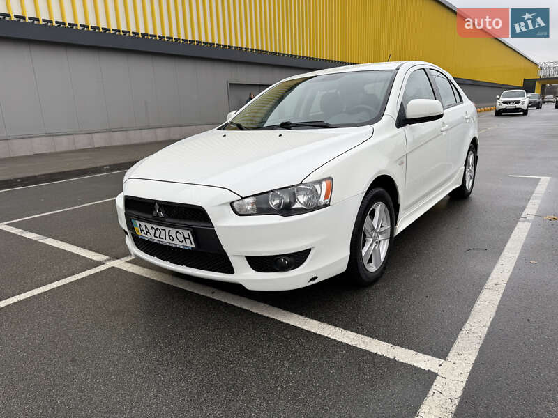 Хетчбек Mitsubishi Lancer 2009 в Києві
