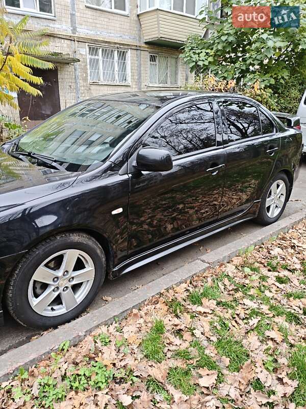 Седан Mitsubishi Lancer 2007 в Києві