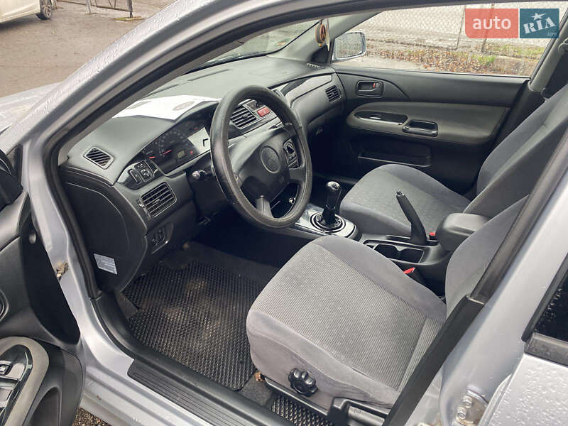 Седан Mitsubishi Lancer 2003 в Полтаві