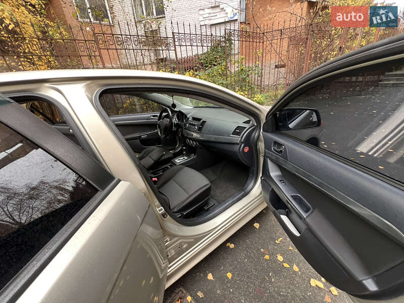 Седан Mitsubishi Lancer 2007 в Києві