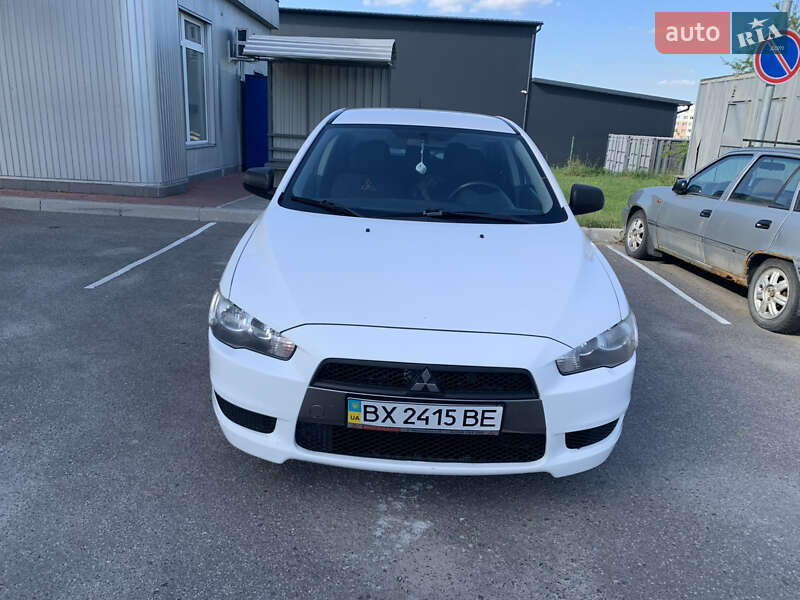 Хетчбек Mitsubishi Lancer 2011 в Хмельницькому