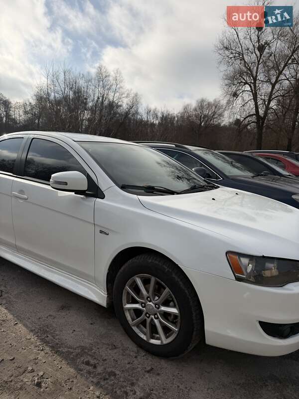 Седан Mitsubishi Lancer 2014 в Рівному