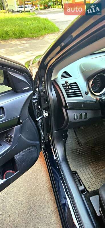 Седан Mitsubishi Lancer 2008 в Ровно