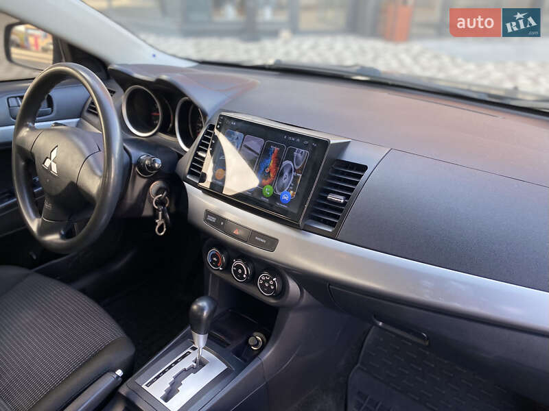 Седан Mitsubishi Lancer 2010 в Києві фото 13 Седан Mitsubishi Lancer 2010 в Києві