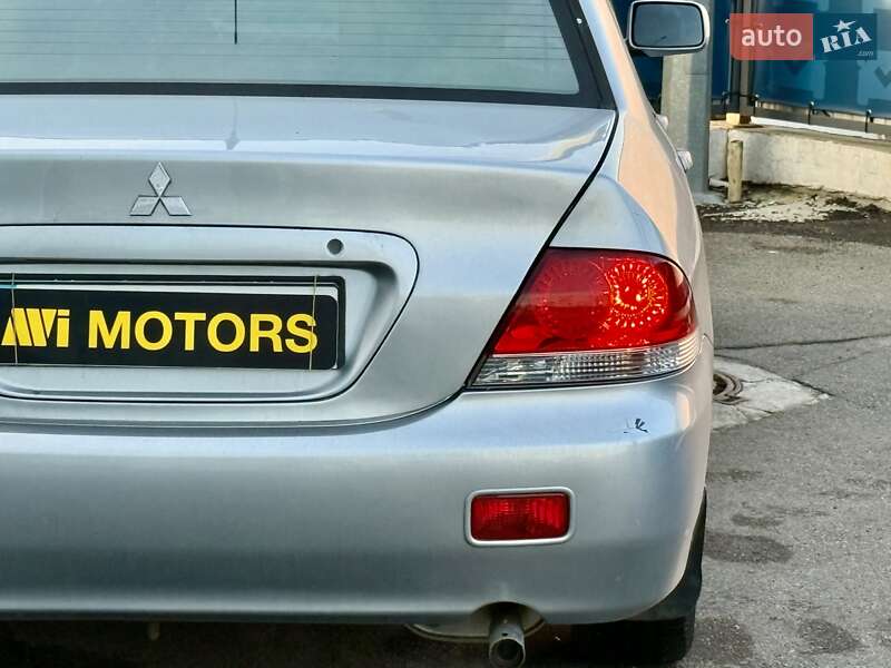 Седан Mitsubishi Lancer 2007 в Киеве