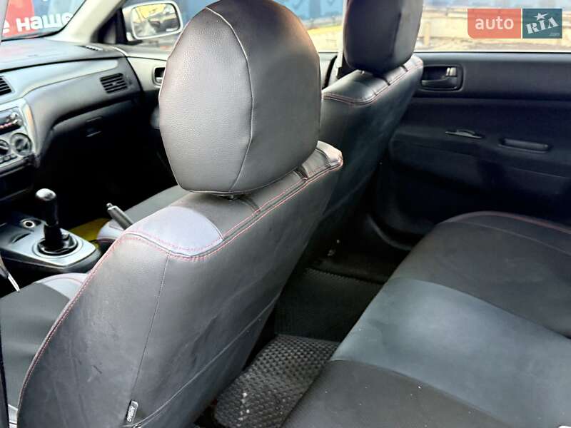 Седан Mitsubishi Lancer 2007 в Киеве