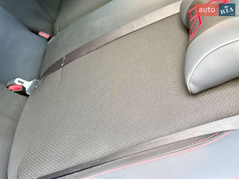 Седан Mitsubishi Lancer 2007 в Киеве