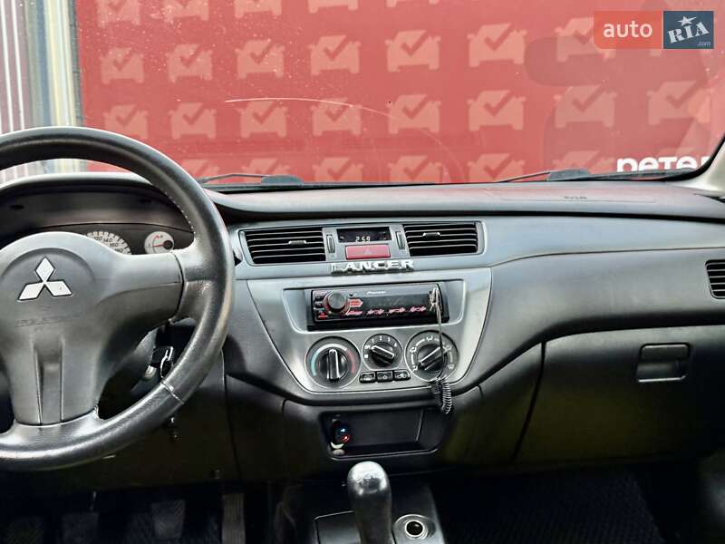 Седан Mitsubishi Lancer 2007 в Киеве