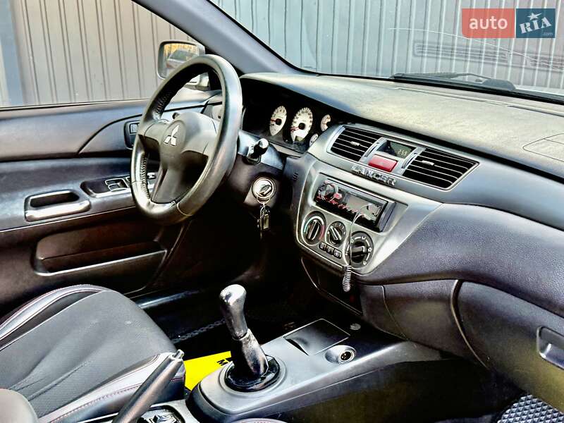 Седан Mitsubishi Lancer 2007 в Киеве