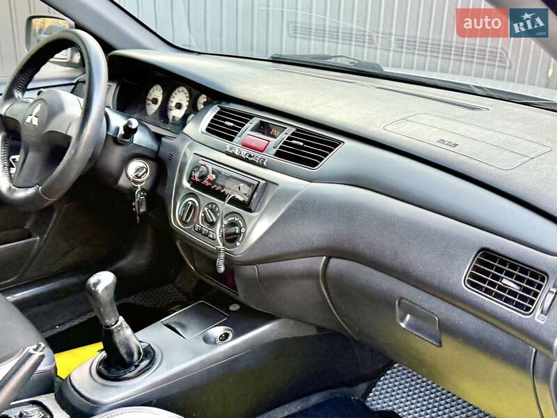 Седан Mitsubishi Lancer 2007 в Киеве