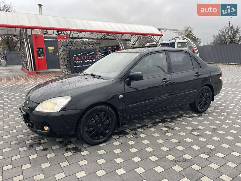 Седан Mitsubishi Lancer 2004 в Полтаве фото 4 Седан Mitsubishi Lancer 2004 в Полтаве