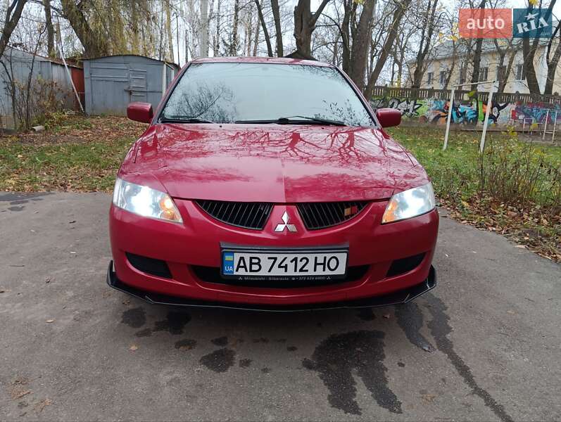Седан Mitsubishi Lancer 2004 в Вінниці
