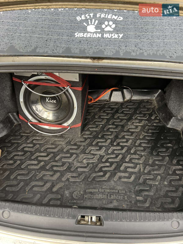 Седан Mitsubishi Lancer 2011 в Львові