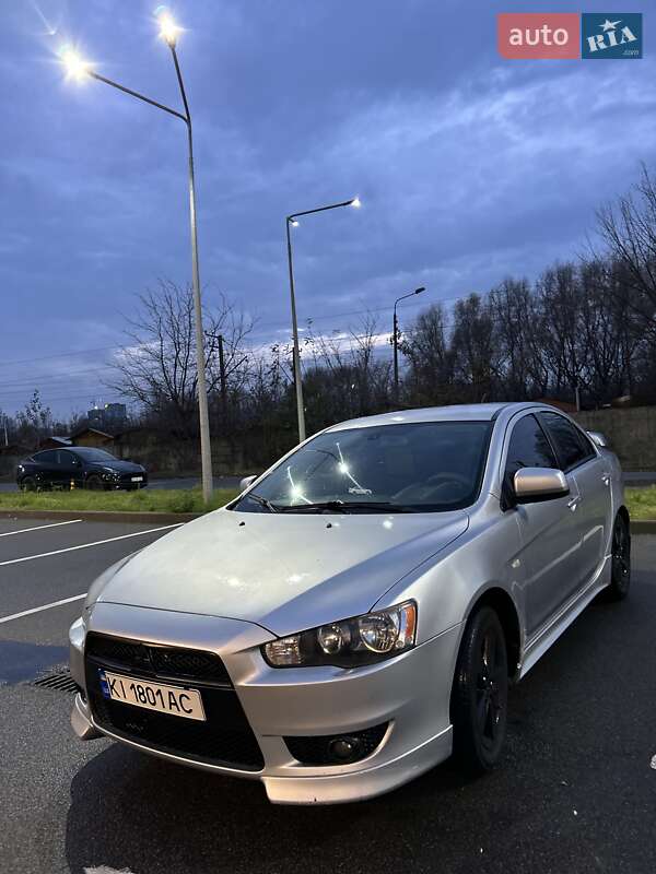 Седан Mitsubishi Lancer 2008 в Києві
