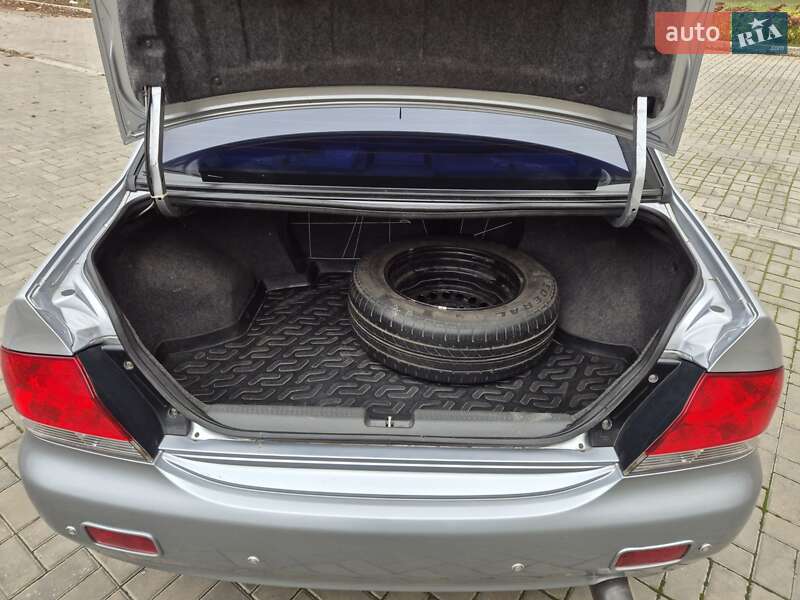 Седан Mitsubishi Lancer 2007 в Умани