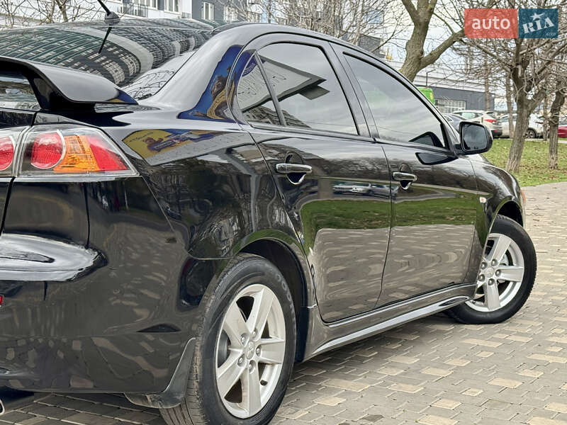 Седан Mitsubishi Lancer 2009 в Одесі