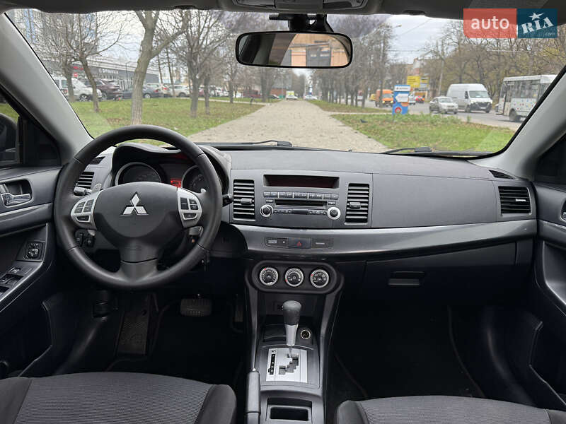 Седан Mitsubishi Lancer 2009 в Одесі