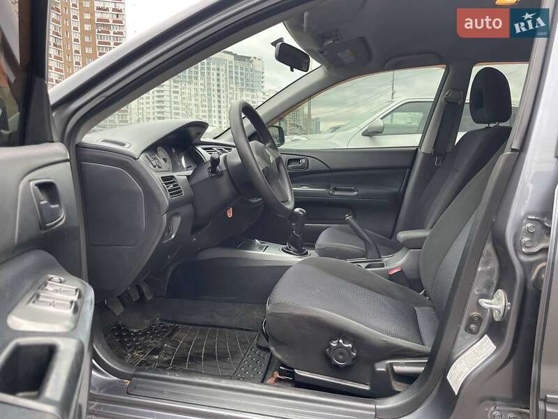Седан Mitsubishi Lancer 2008 в Києві