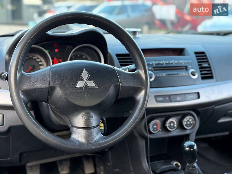 Седан Mitsubishi Lancer 2008 в Дніпрі