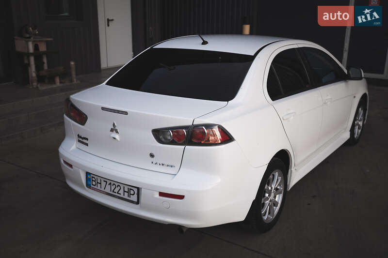 Седан Mitsubishi Lancer 2014 в Білгороді-Дністровському