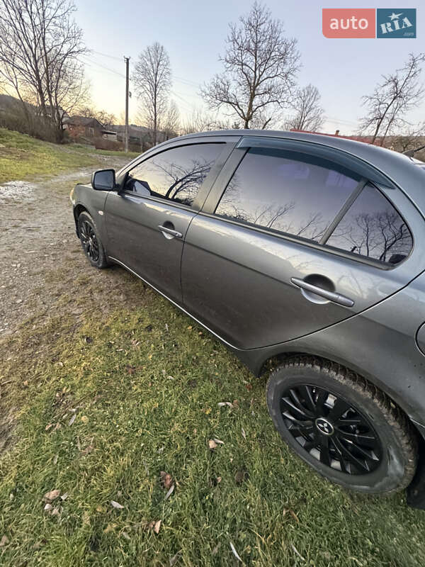 Седан Mitsubishi Lancer 2008 в Бориславі