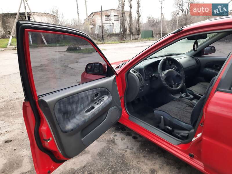 Седан Mitsubishi Lancer 1996 в Братському
