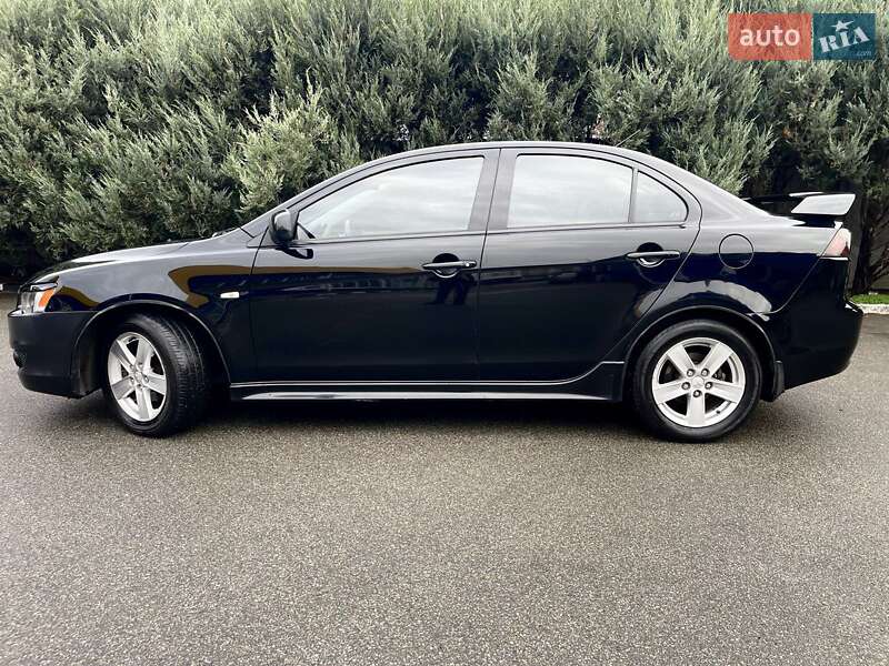 Седан Mitsubishi Lancer 2008 в Києві