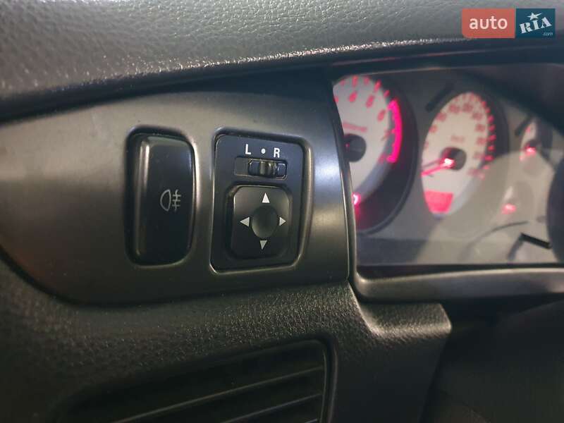 Седан Mitsubishi Lancer 2006 в Киеве