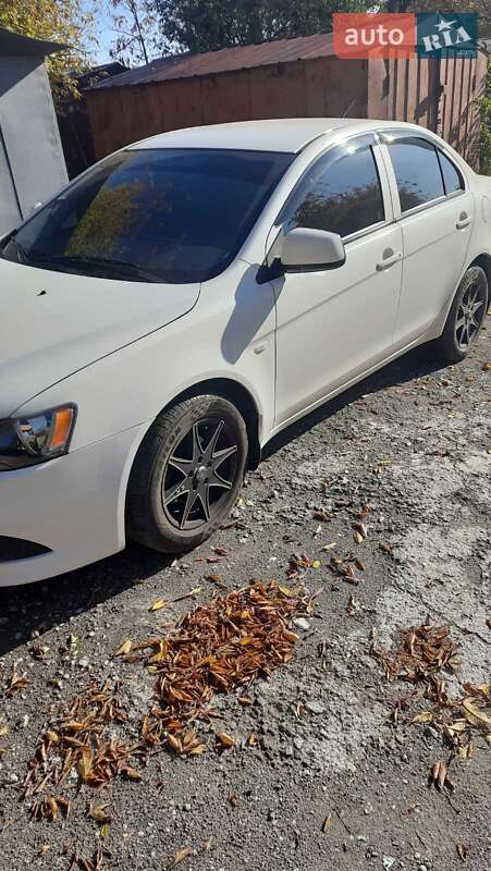 Седан Mitsubishi Lancer 2013 в Запорожье
