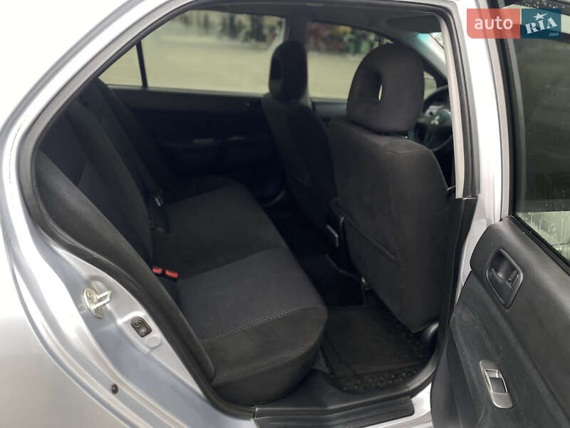 Седан Mitsubishi Lancer 2009 в Кременчуге