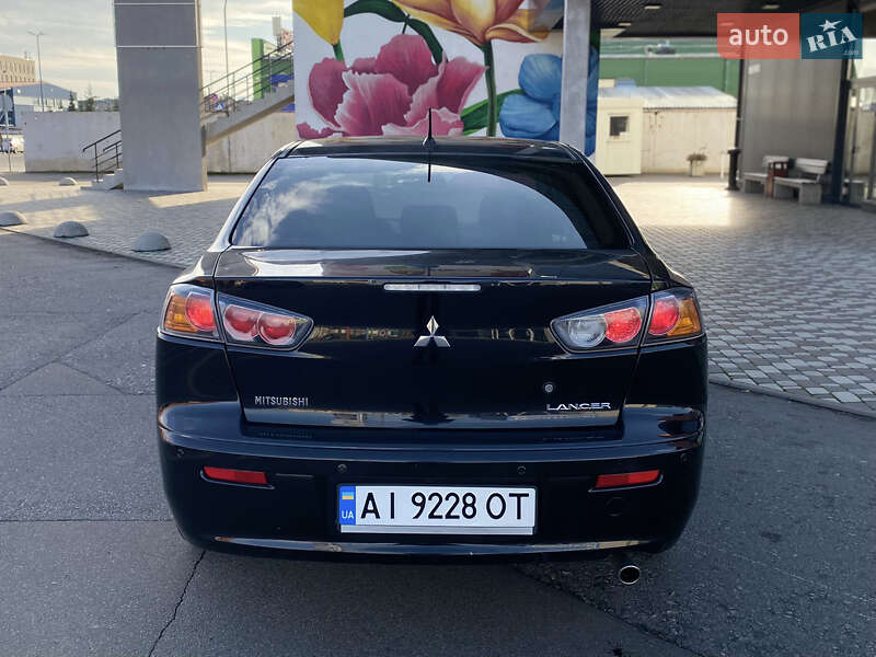 Седан Mitsubishi Lancer 2010 в Киеве фото 10 Седан Mitsubishi Lancer 2010 в Киеве