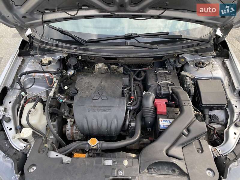 Седан Mitsubishi Lancer 2009 в Турке