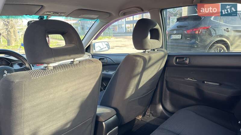 Седан Mitsubishi Lancer 2009 в Николаеве