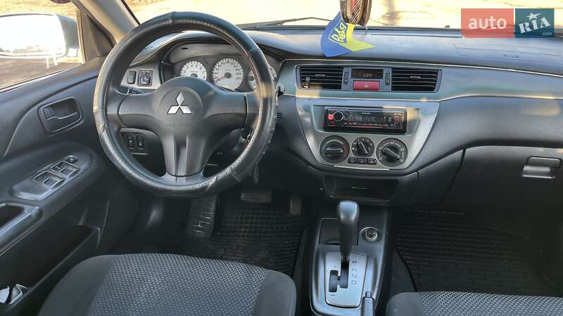 Седан Mitsubishi Lancer 2009 в Николаеве