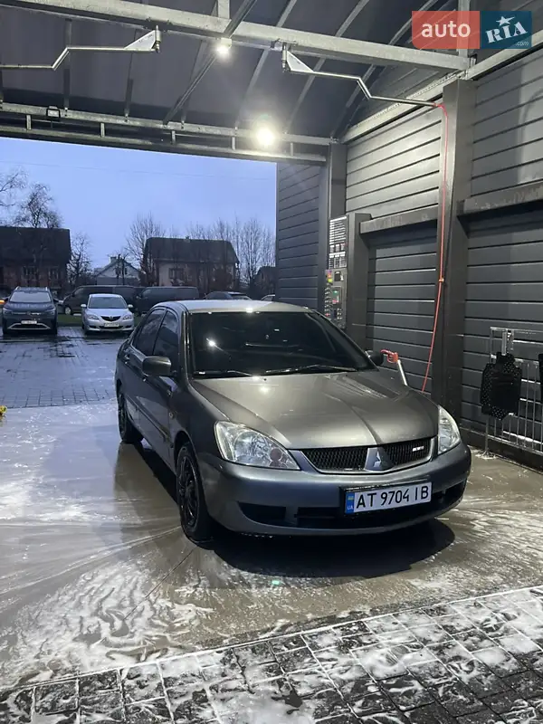 Mitsubishi Lancer