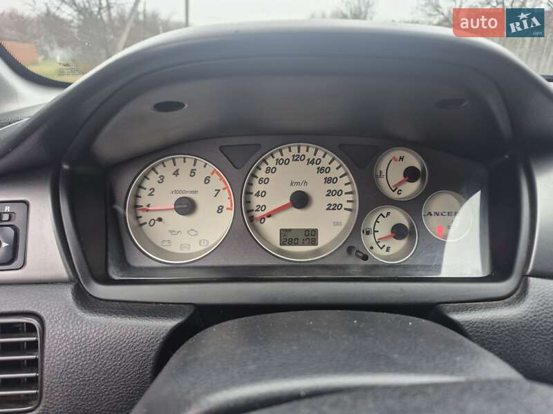 Седан Mitsubishi Lancer 2005 в Зіньківі фото 12 Седан Mitsubishi Lancer 2005 в Зіньківі