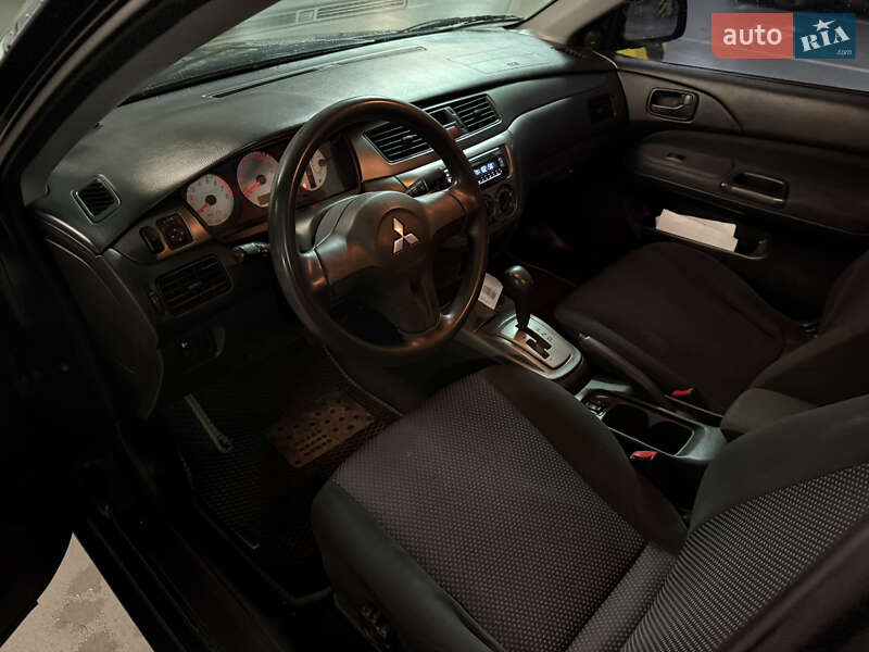 Седан Mitsubishi Lancer 2008 в Днепре