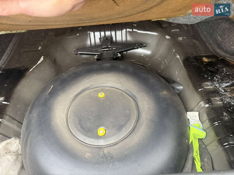 Седан Mitsubishi Lancer 2007 в Киеве